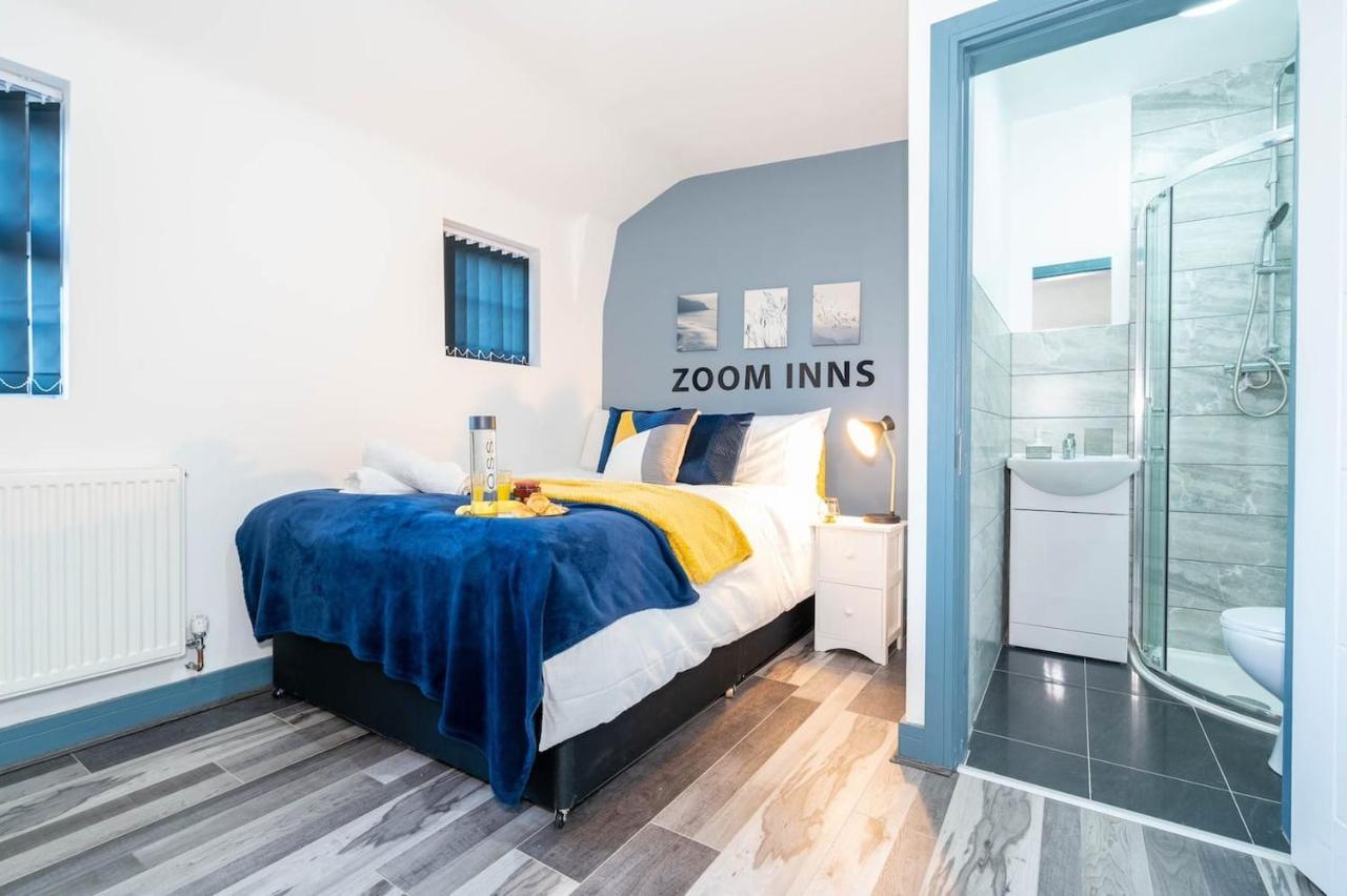 Trendy Studio In Vibrant West Midlands Apartment Birmingham Bagian luar foto